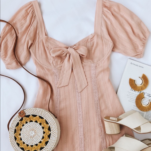 Lulus Dresses & Skirts - NWOT Madeline Blush Pink Puff Sleeve Mini Dress
